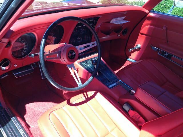 1969 Black Chevrolet Corvette Coupe / Removable top