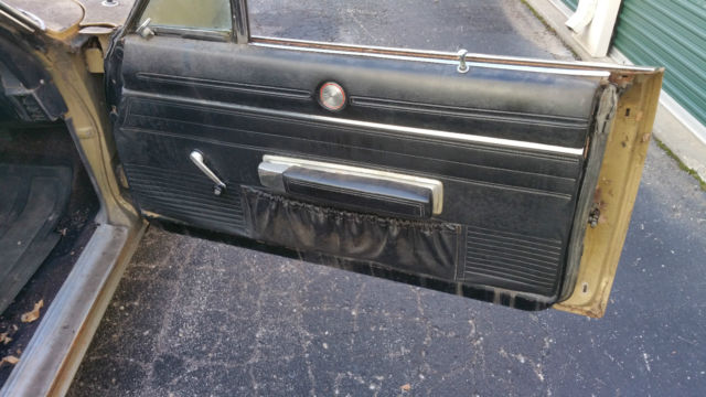 1969 gold Dodge Charger U/K