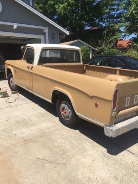1969 Beige Dodge D-100 truck Pickup