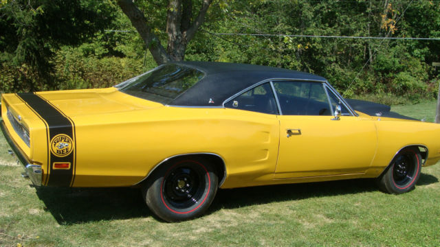 1969 Butterscotch Dodge Coronet