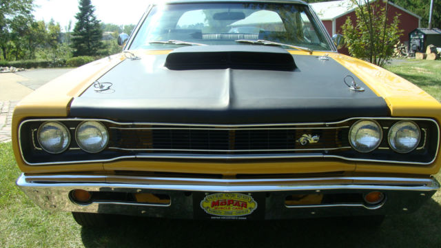 1969 Butterscotch Dodge Coronet
