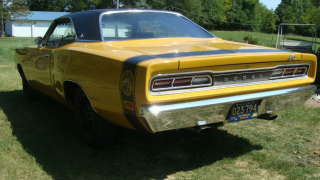 1969 Butterscotch Dodge Coronet