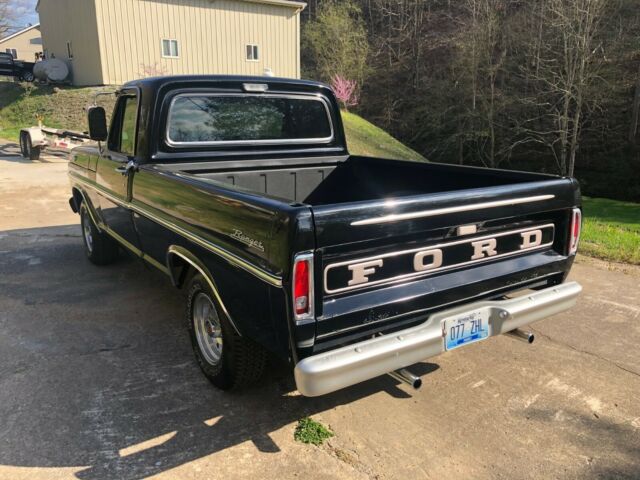 1969 Black Ford F-100