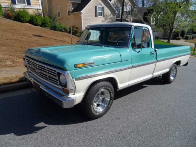 1969 Blue Ford F-100 Pickup