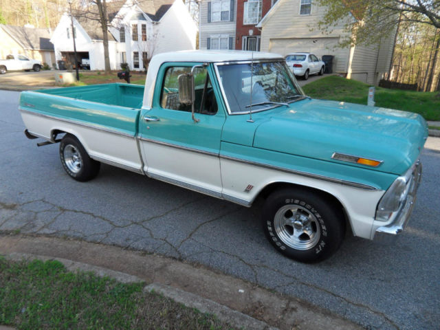 1969 Blue Ford F-100 Pickup