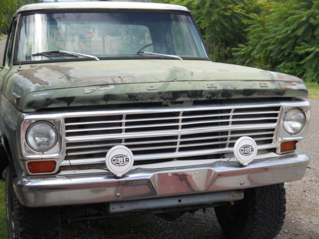 1969 Green Ford F-250 Cab & Chassis