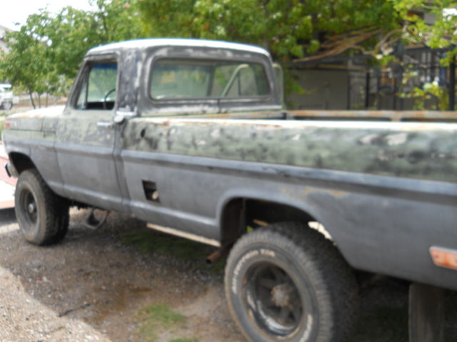 1969 Green Ford F-250 Cab & Chassis