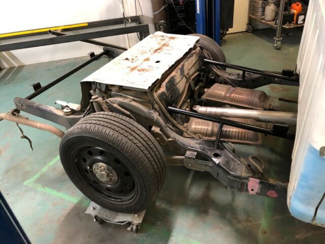 1969 White Ford F-100 Can bed