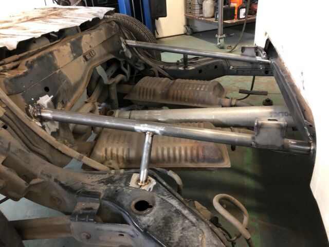 1969 White Ford F-100 Can bed