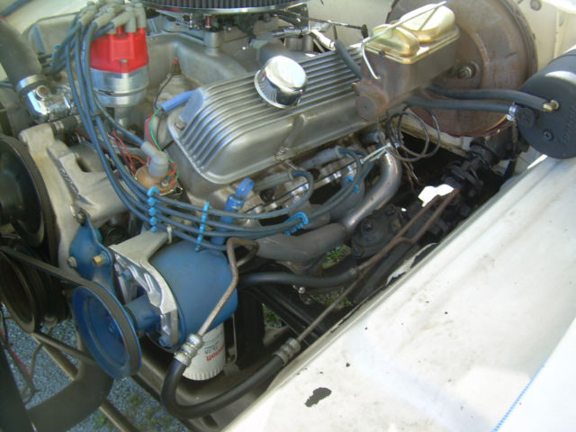 1969 white Ford F-100 standerd custom cab,fleetside shortbed