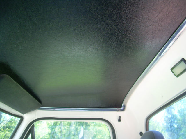 1969 white Ford F-100 standerd custom cab,fleetside shortbed