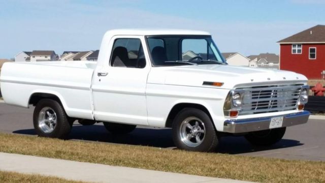 1969 White Ford F-100 Standard Cab Pickup