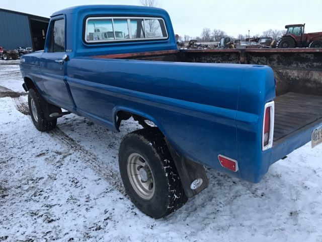1969 deep gloss blue Ford F-250
