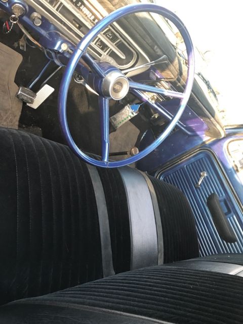 1969 deep gloss blue Ford F-250