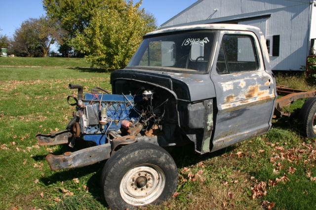 1969 Ford F-250 Cab & Chassis