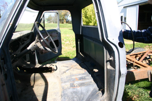 1969 Ford F-250 Cab & Chassis