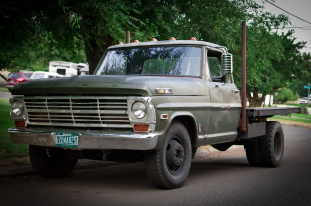 1969 Green Ford F-350 Cab & Chassis