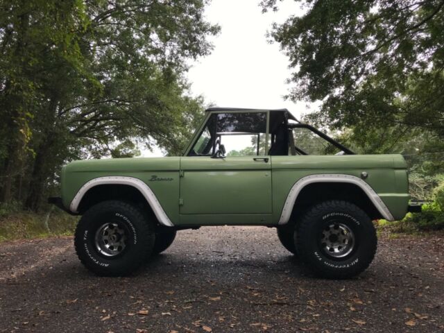 1969 Green Ford Bronco SUV