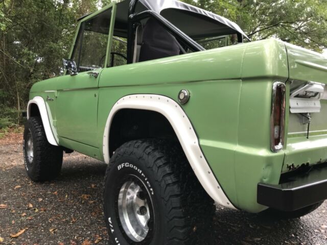 1969 Green Ford Bronco SUV