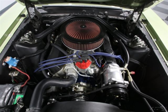 1969 Gold Ford Mustang