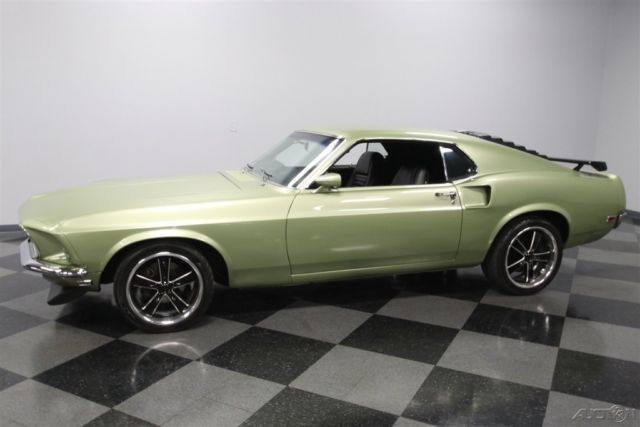 1969 Gold Ford Mustang