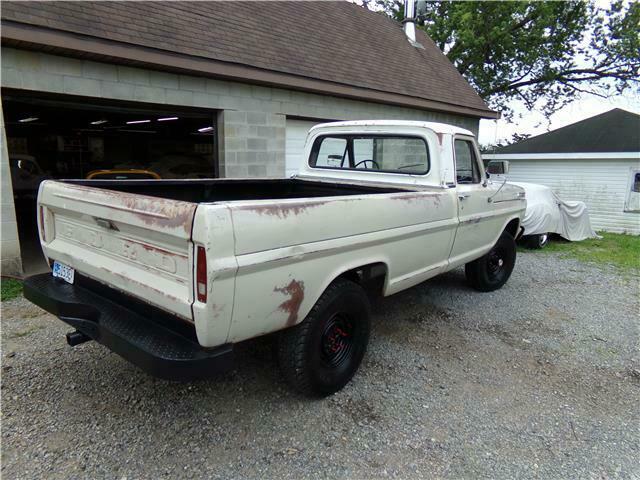 1969 Tan Ford 100 --