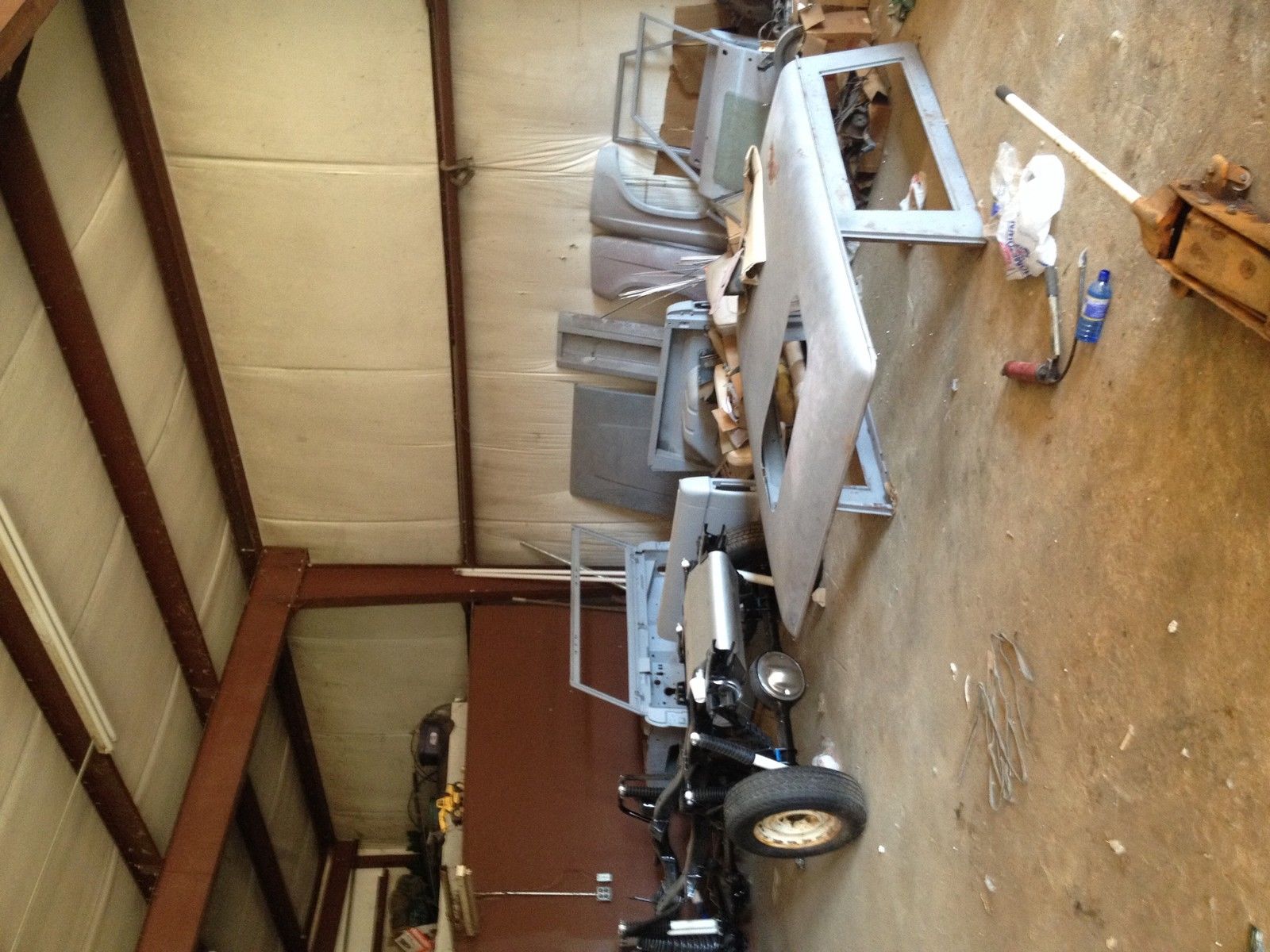 1969 Blue Ford Bronco full cab