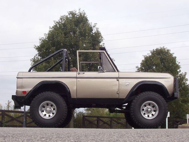 1969 Tan Ford Bronco SUV