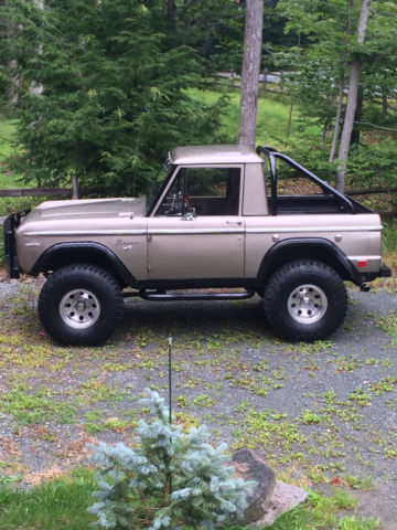 1969 Tan Ford Bronco SUV