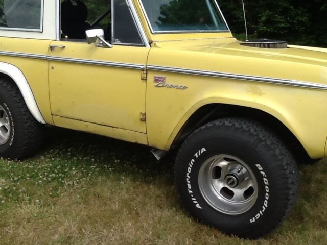1969 Yellow Ford Bronco Sport utility