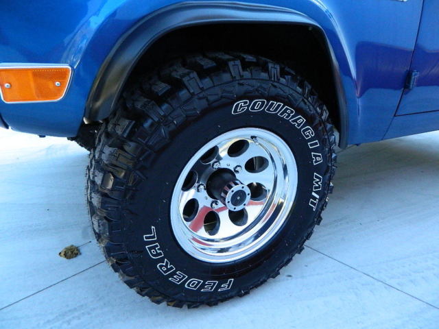 1969 Blue Ford Bronco SUV