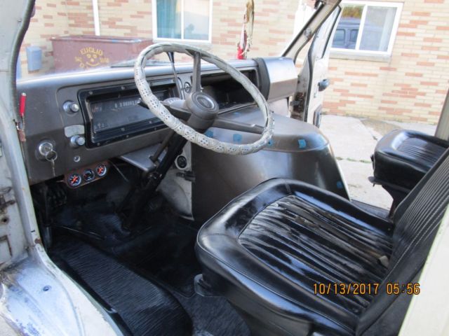 1969 White Ford E-Series Van Van Camper