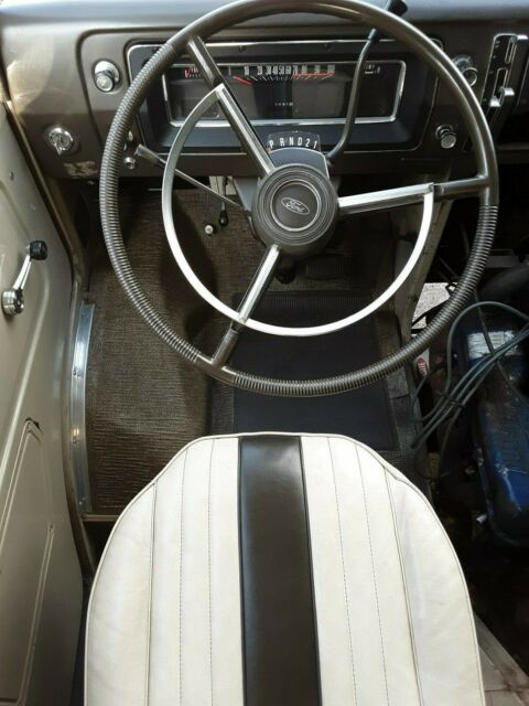 1969 Ford E-Series Van