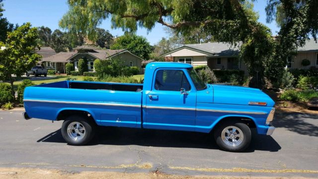 1969 Blue Ford F-100