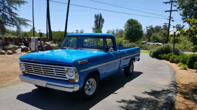 1969 Blue Ford F-100
