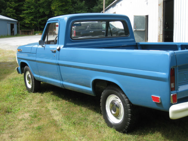 1969 Blue Ford F-100 Pick Up