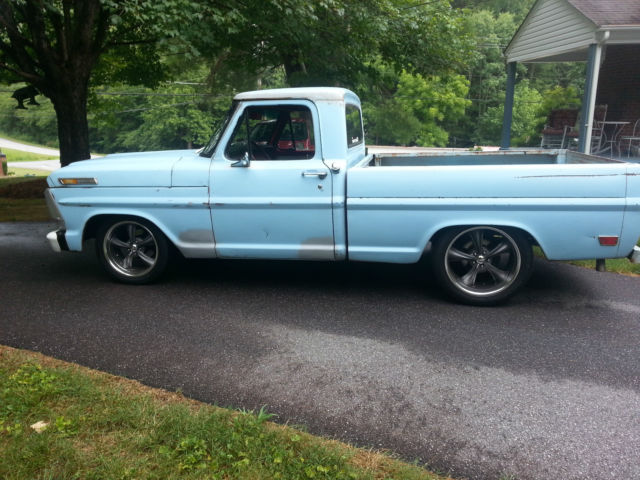 1969 Ford F-100