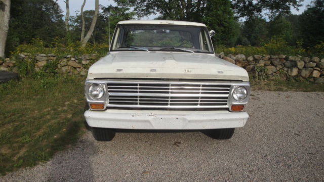1969 White Ford F-100