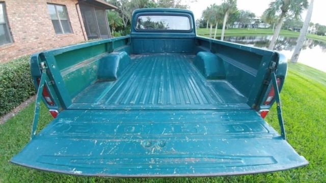 1969 Green Ford F-100 Pickup Truck