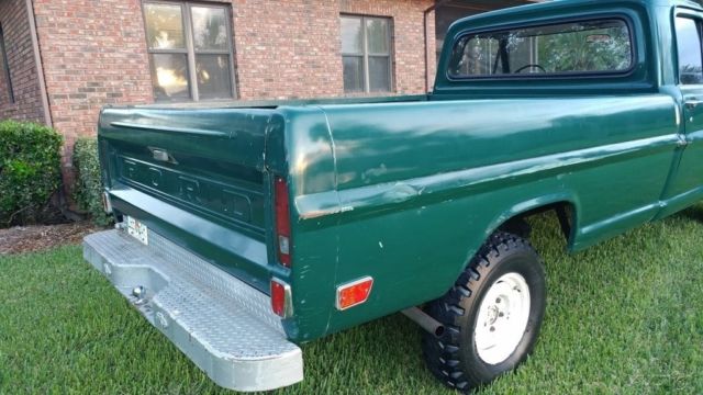 1969 Green Ford F-100 Pickup Truck