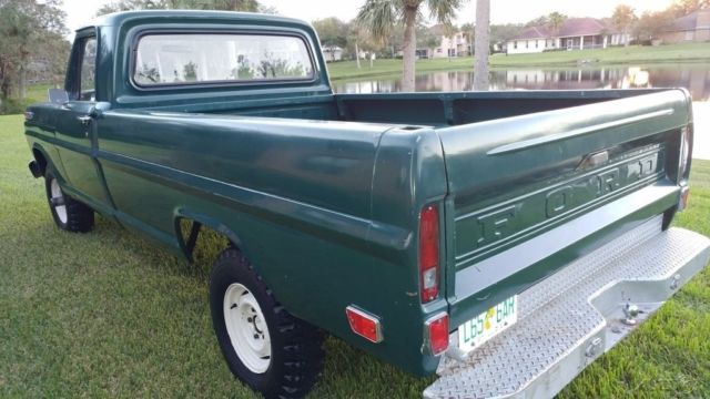 1969 Green Ford F-100 Pickup Truck