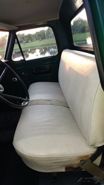 1969 Green Ford F-100 Pickup Truck