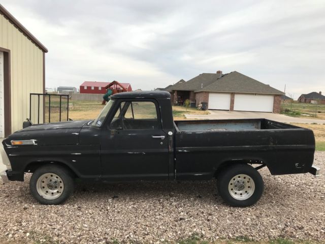 1969 Black Ford F-100