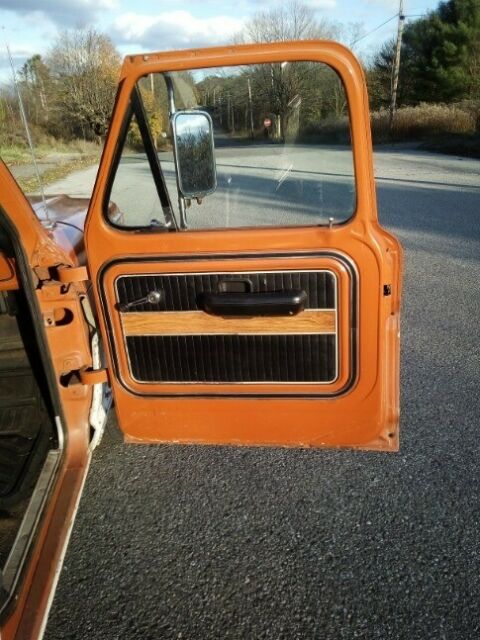 1969 Orange / White Ford F-100 Standard Cab Pickup