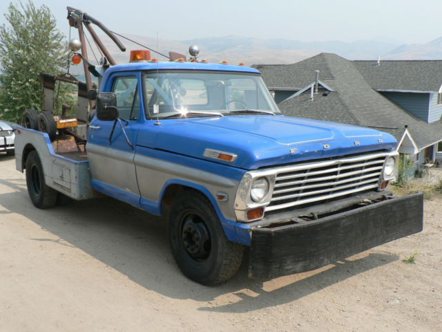 1969 Blue Ford F-350