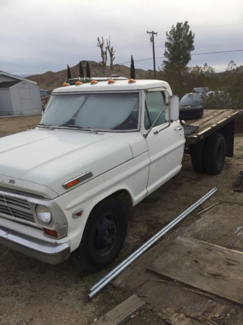 1969 White Ford F-350