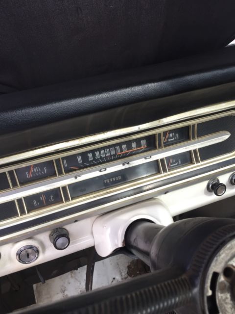 1969 White Ford F-350