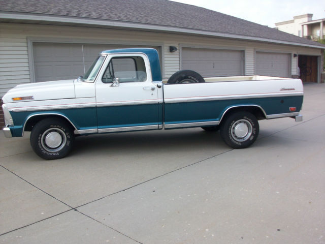 1969 Teal White Ford F-100 Standard Cab Pickup