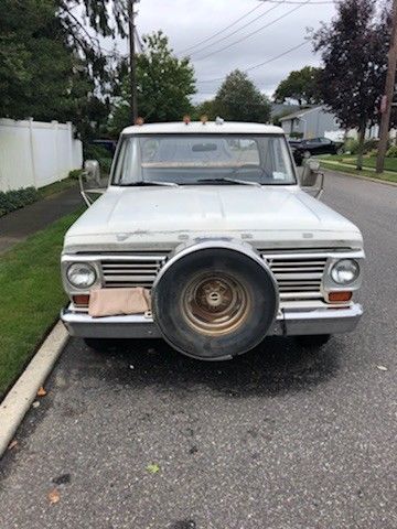 1969 White Ford F-100 Standard Cab Pickup