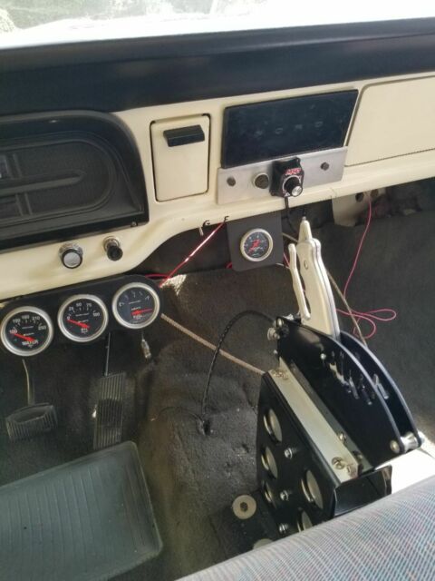 1969 White Ford F-100 Standard Cab Pickup